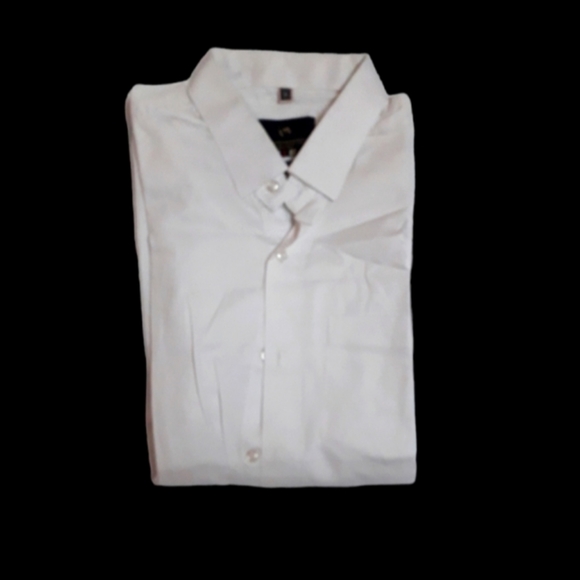 None Other - White shirt (xs)🎉